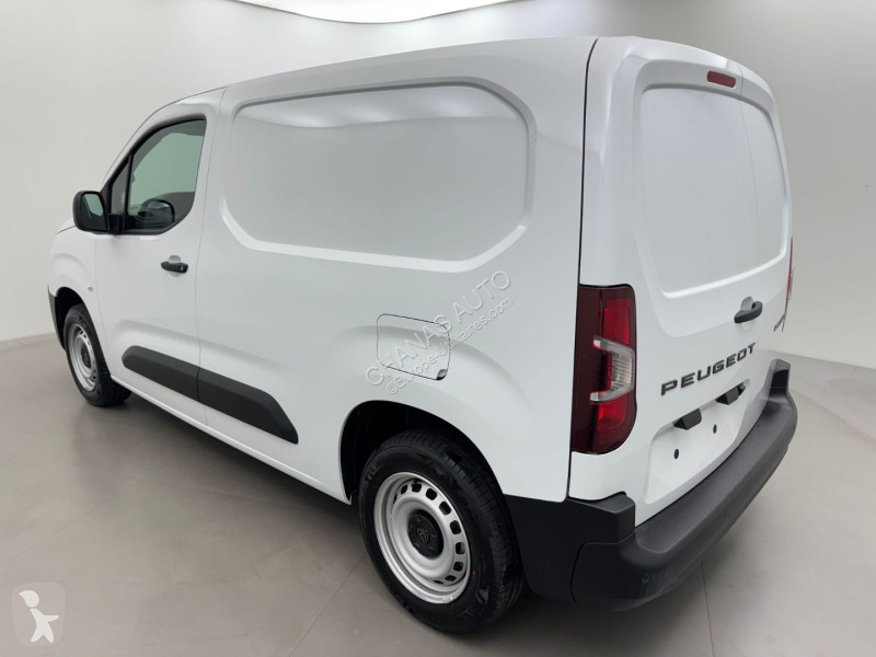 Véhicule utilitaire Peugeot M DIESEL 100 3PL 3...