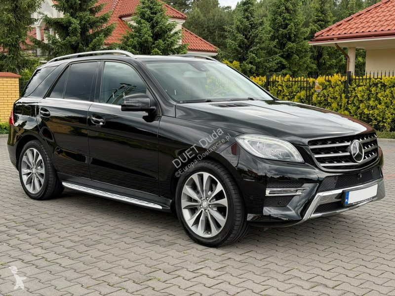 Samochód dostawczy Mercedes ML 350
