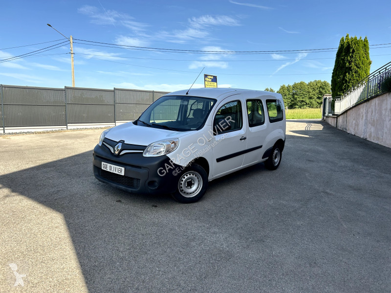 Véhicule utilitaire Renault Maxi Grand Volume...