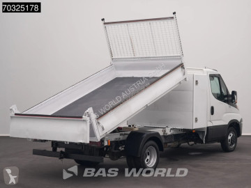 Nyttobil med flak Iveco