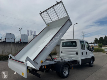عربة نفعية قلابة Iveco