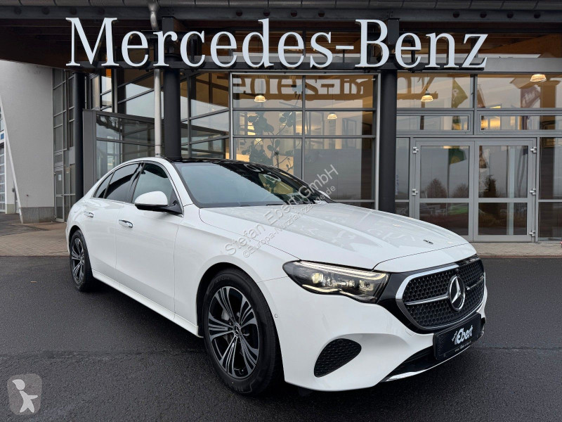 Samochód dostawczy Mercedes E 450 4M...