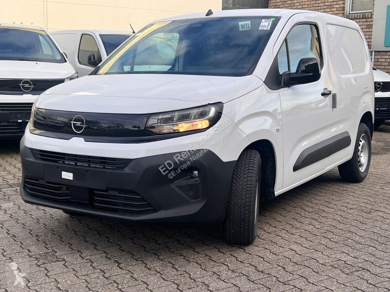 Véhicule utilitaire Opel Cargo...