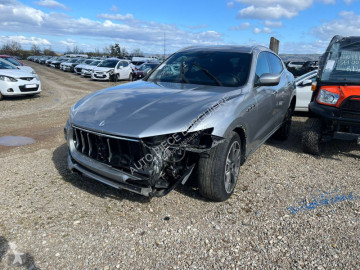 سيارة عربة رباعية الدفع / عربة نفعية رياضية Maserati