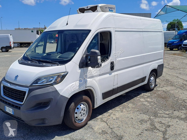 عربة نفعية Peugeot BOXER