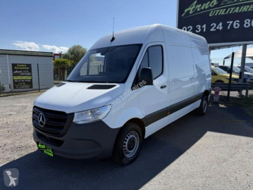 Véhicule utilitaire Mercedes