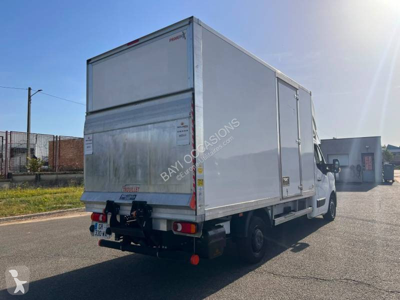 Samochód dostawczy Renault