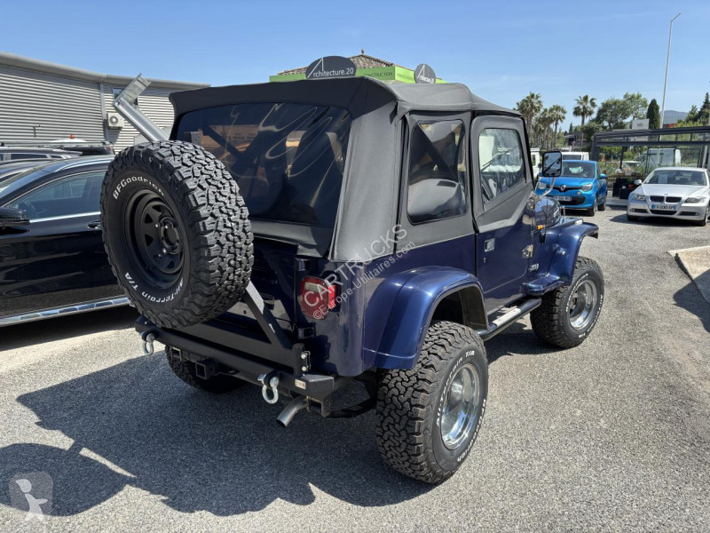 Samochód dostawczy Jeep WRANGLER 2.5i  1986 .