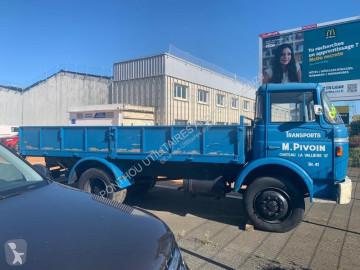 شاحنة منصة Berliet