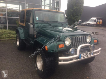 سيارة عربة رباعية الدفع / عربة نفعية رياضية Jeep