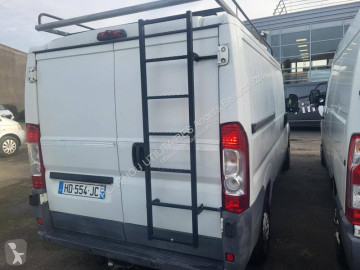 عربة نفعية مقفلة Peugeot