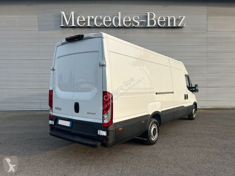 Furgoneta Iveco V
