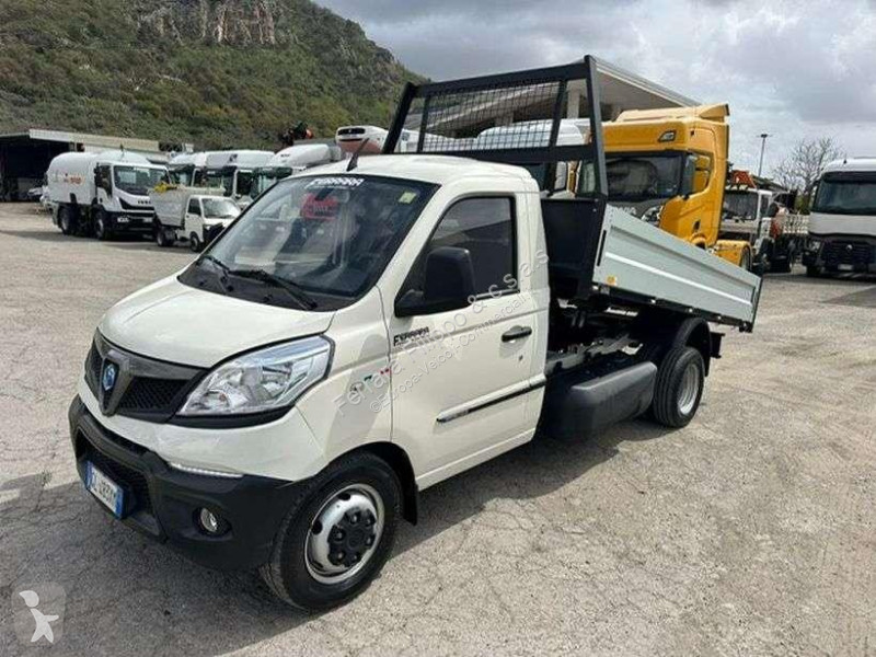 Samochód dostawczy Piaggio NP6