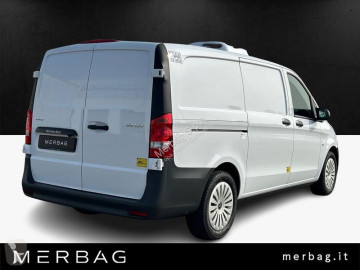 Furgon dostawczy Mercedes nowy