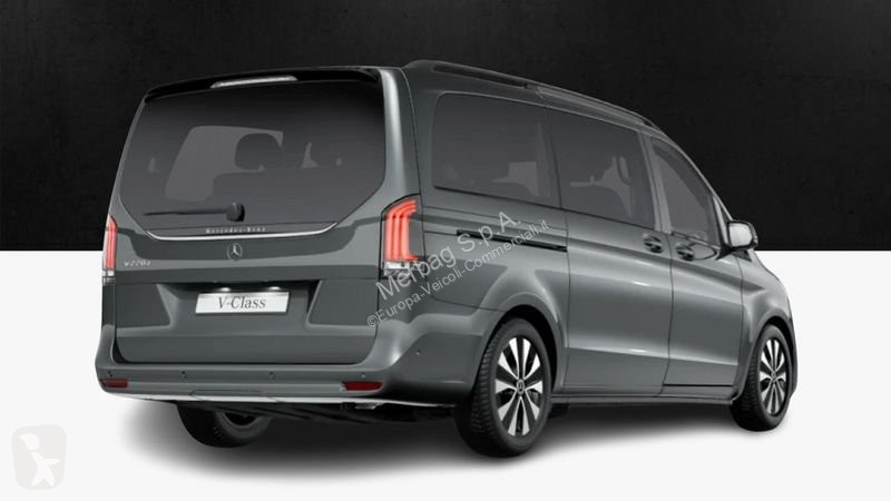 عربة نفعية Mercedes Long 220 d Style auto