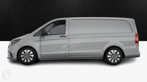Caja cerrada Mercedes nueva