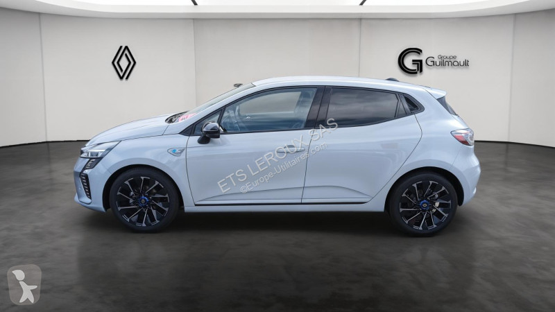 Véhicule utilitaire Renault CLIO V