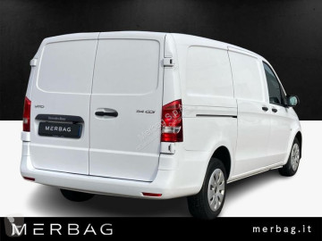 Fourgon Mercedes