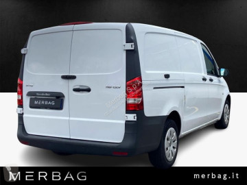 Fourgon Mercedes