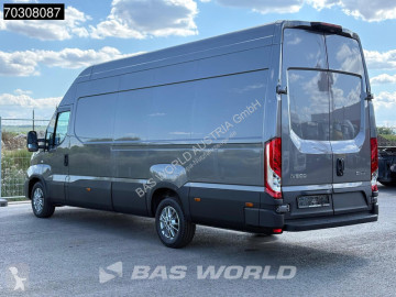 Fourgon long Iveco neuf
