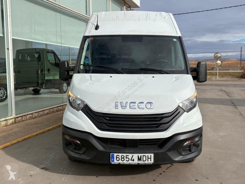 Furgoneta Iveco  35S16 V 12m3