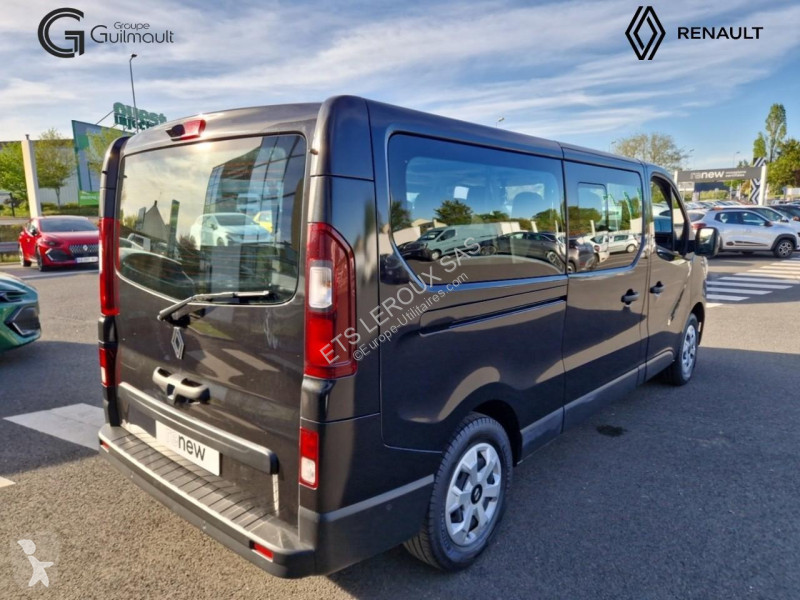 Véhicule utilitaire Renault TRAFIC