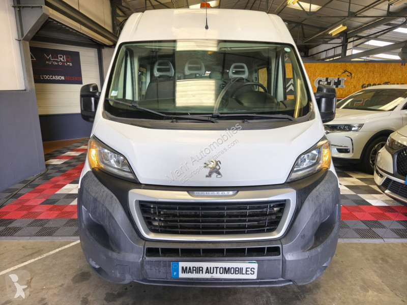 Véhicule utilitaire Peugeot BOXER FG