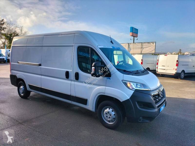 Véhicule utilitaire Opel