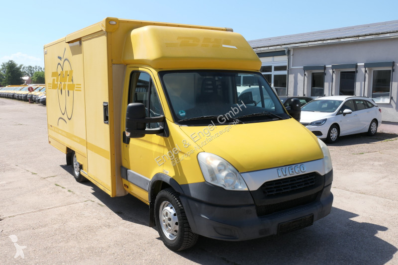 Véhicule utilitaire Iveco Daily 35 S11 C30C...