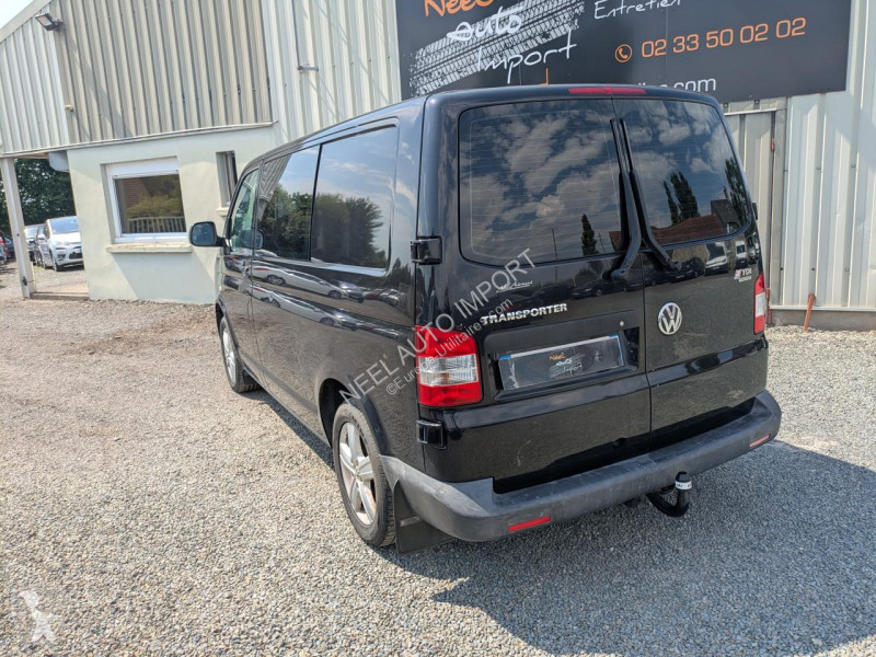 Véhicule utilitaire Volkswagen TRANSPORTER T5 4...
