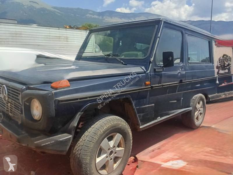 Samochód dostawczy Mercedes