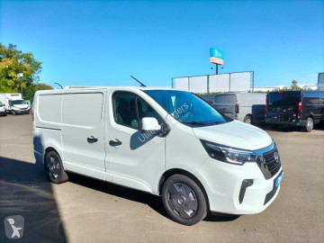 Fourgon moyen Nissan neuf