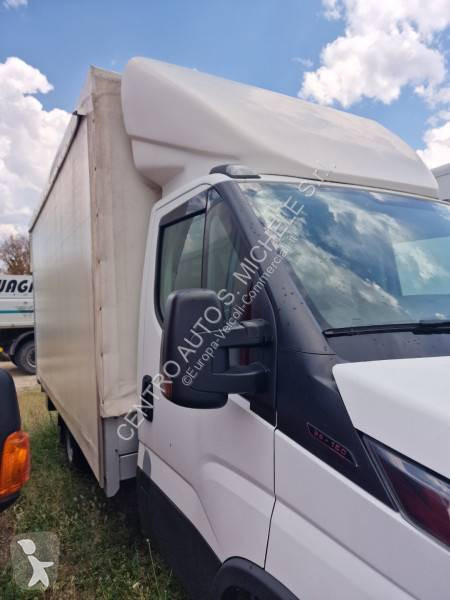 Furgoneta Iveco