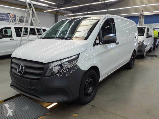 عربة نفعية Mercedes Vito116CDI KA...