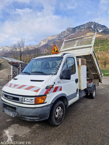 Nyttofordon Iveco IVECO 35C11 benne 35J11B33A