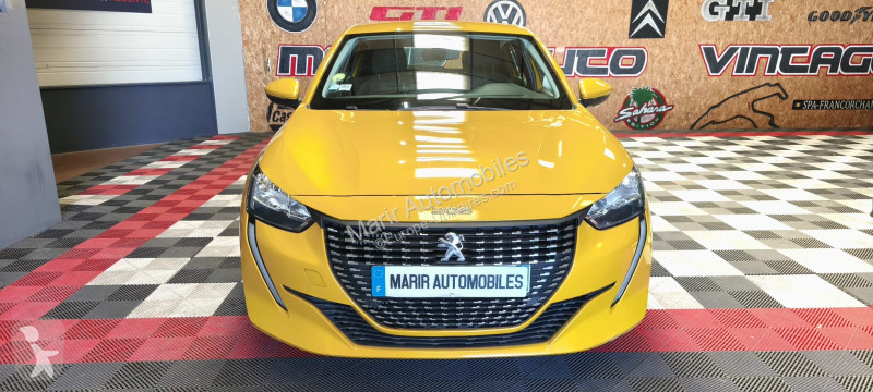 عربة نفعية Peugeot 208