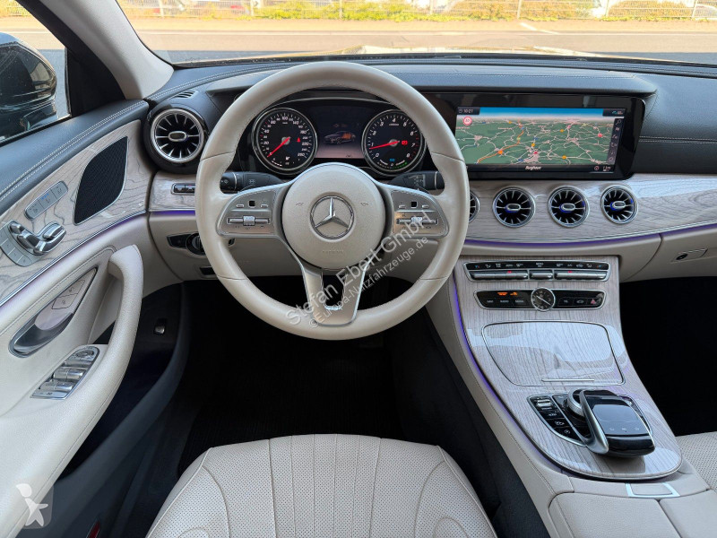 Samochód dostawczy Mercedes 450...
