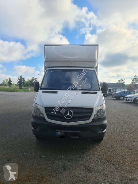 عربة نفعية Mercedes