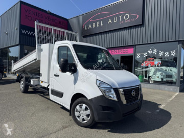 Carrinha comercial basculante Nissan novo