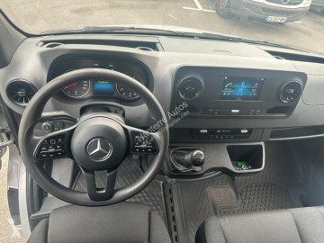 Fourgon Mercedes