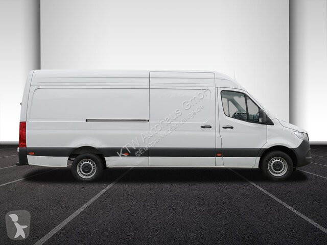 Veículo utilitário Mercedes Sprinter 317...