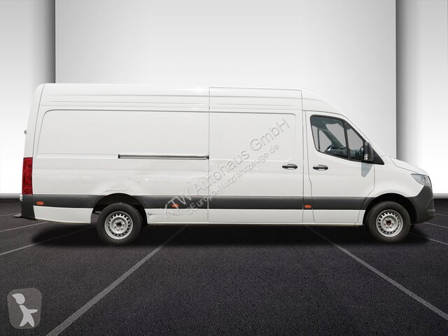 Véhicule utilitaire Mercedes Sprinter 317...