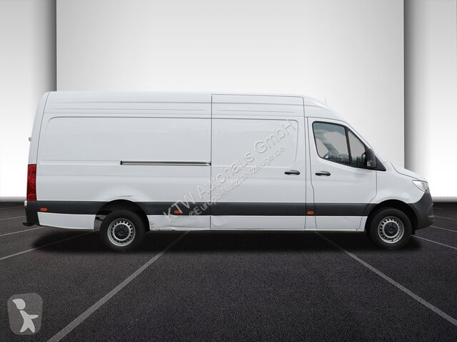 Véhicule utilitaire Mercedes Sprinter 317...