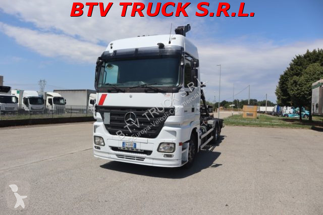 شاحنة Mercedes ACTROS