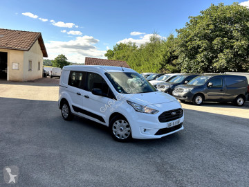 عربة نفعية مقفلة Ford
