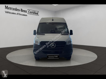 Fourgon Mercedes