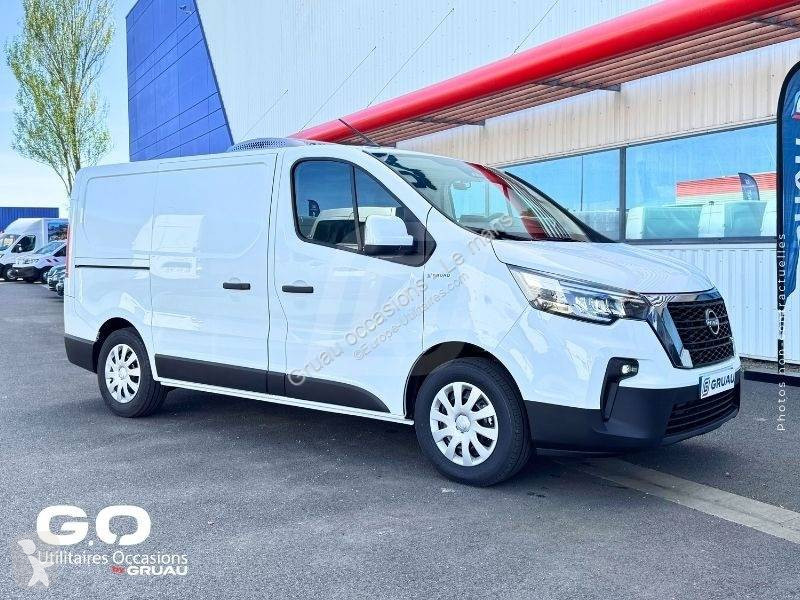 Samochód dostawczy Nissan