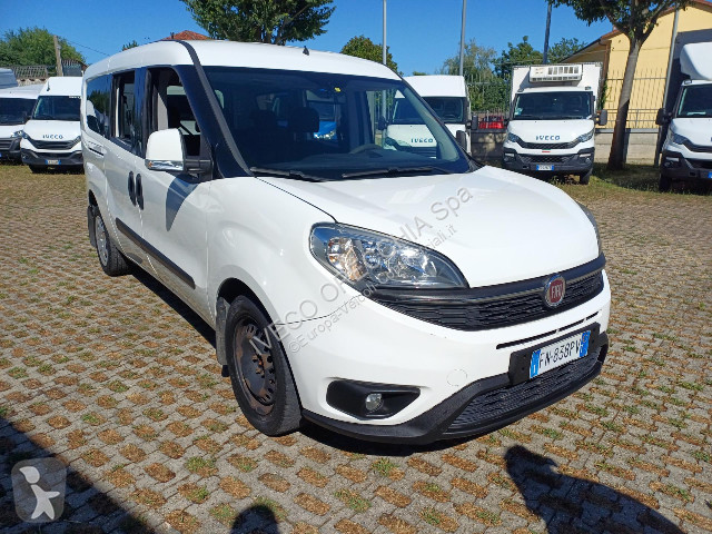 Furgoneta Fiat DOBLO - 5 posti