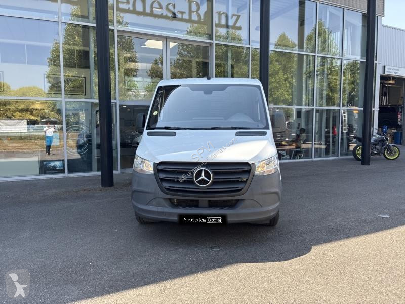 Véhicule utilitaire Mercedes Fg 215 CDI 39 3T0...