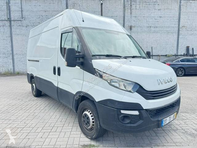 عربة نفعية Iveco